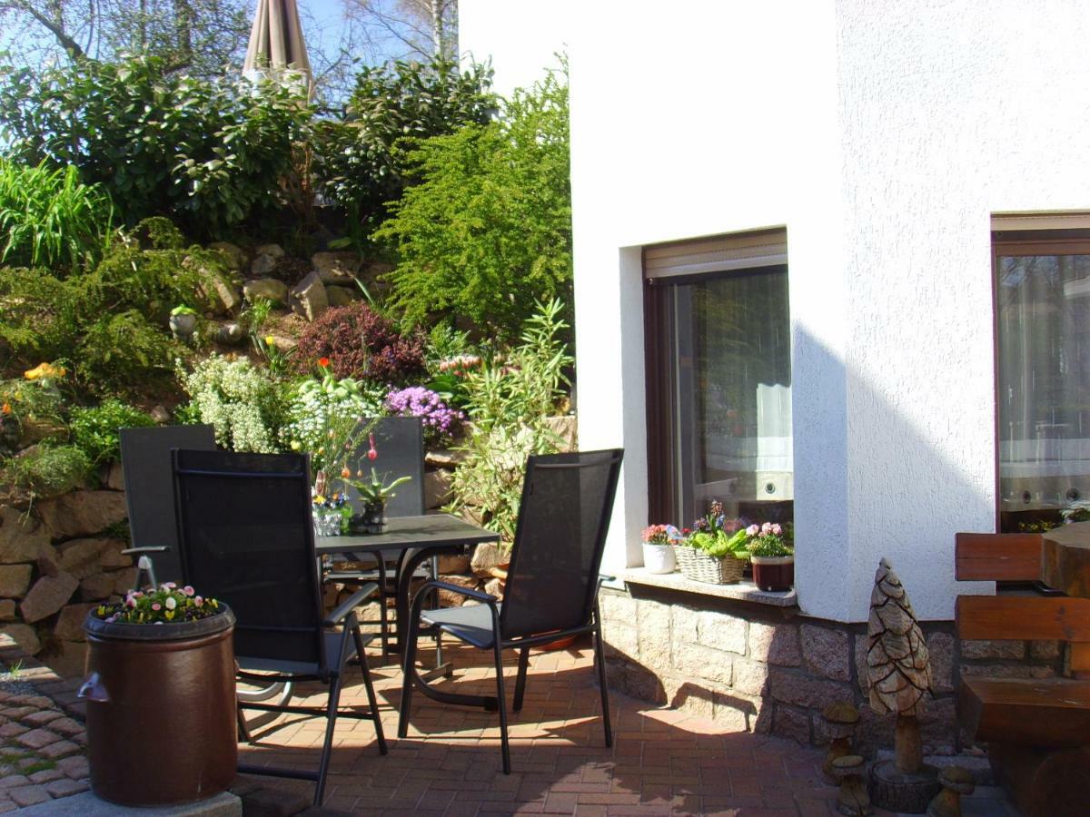 Ferienwohnung Reissmann Heinsdorfergrund Buitenkant foto